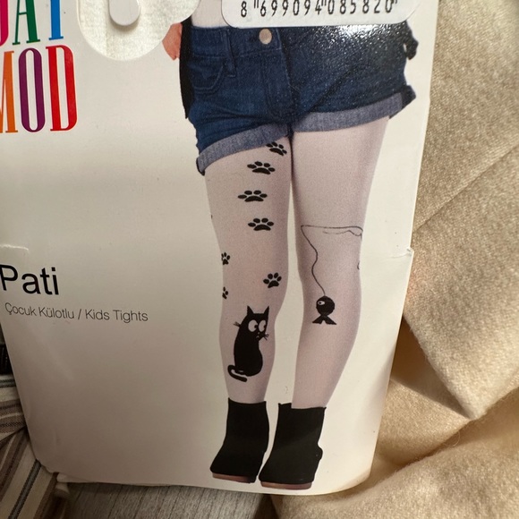 DayMod Girls Decorated Tights. Whimsical kitty design. Size 5-6yrs. NWT - Picture 3 of 6